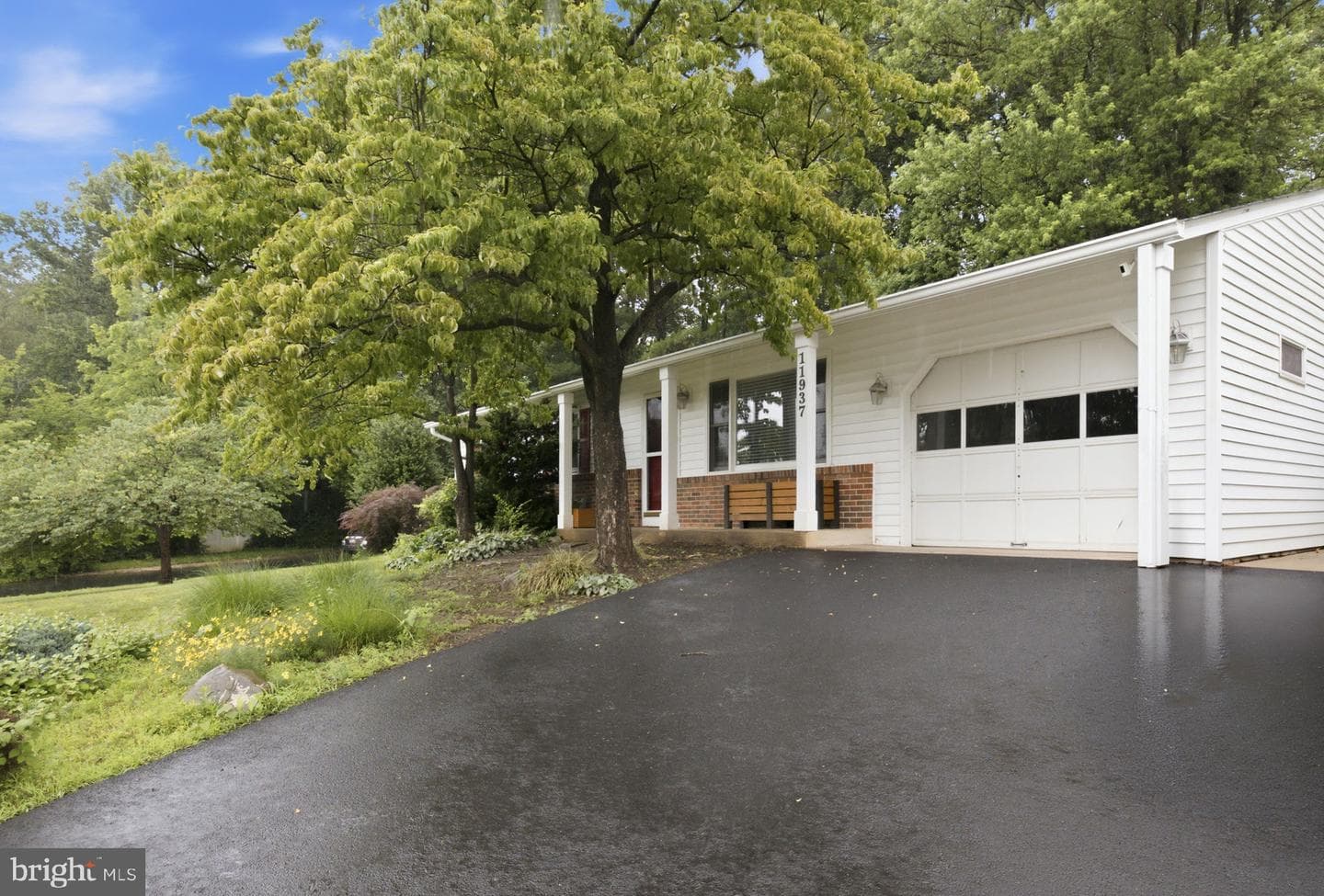 11937 Bayswater Road photo 4