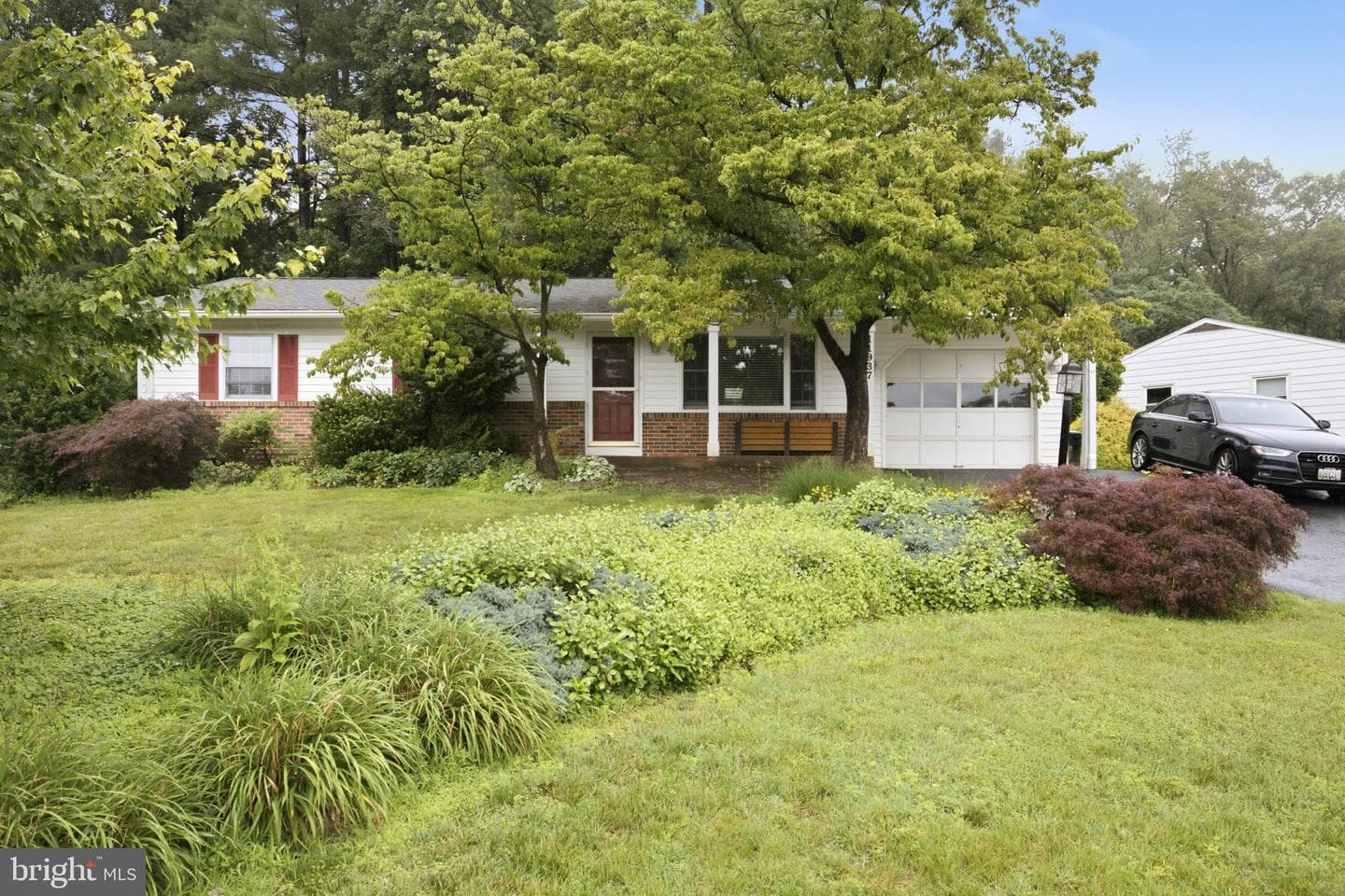 11937 Bayswater Road photo 54