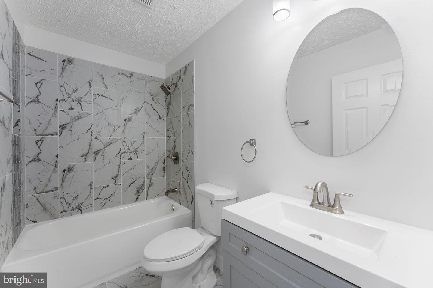 13016 Gershwin Way photo 32