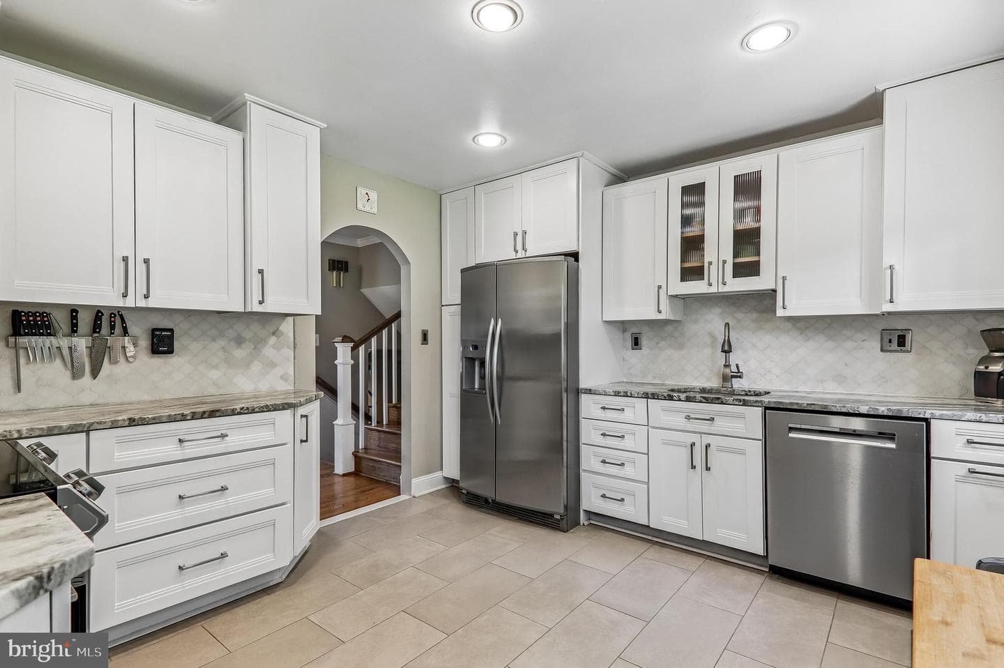 1002 Devere Drive photo 14