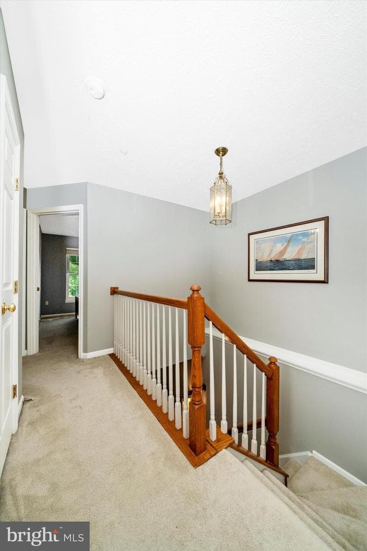 18637 Clovercrest Circle photo 16