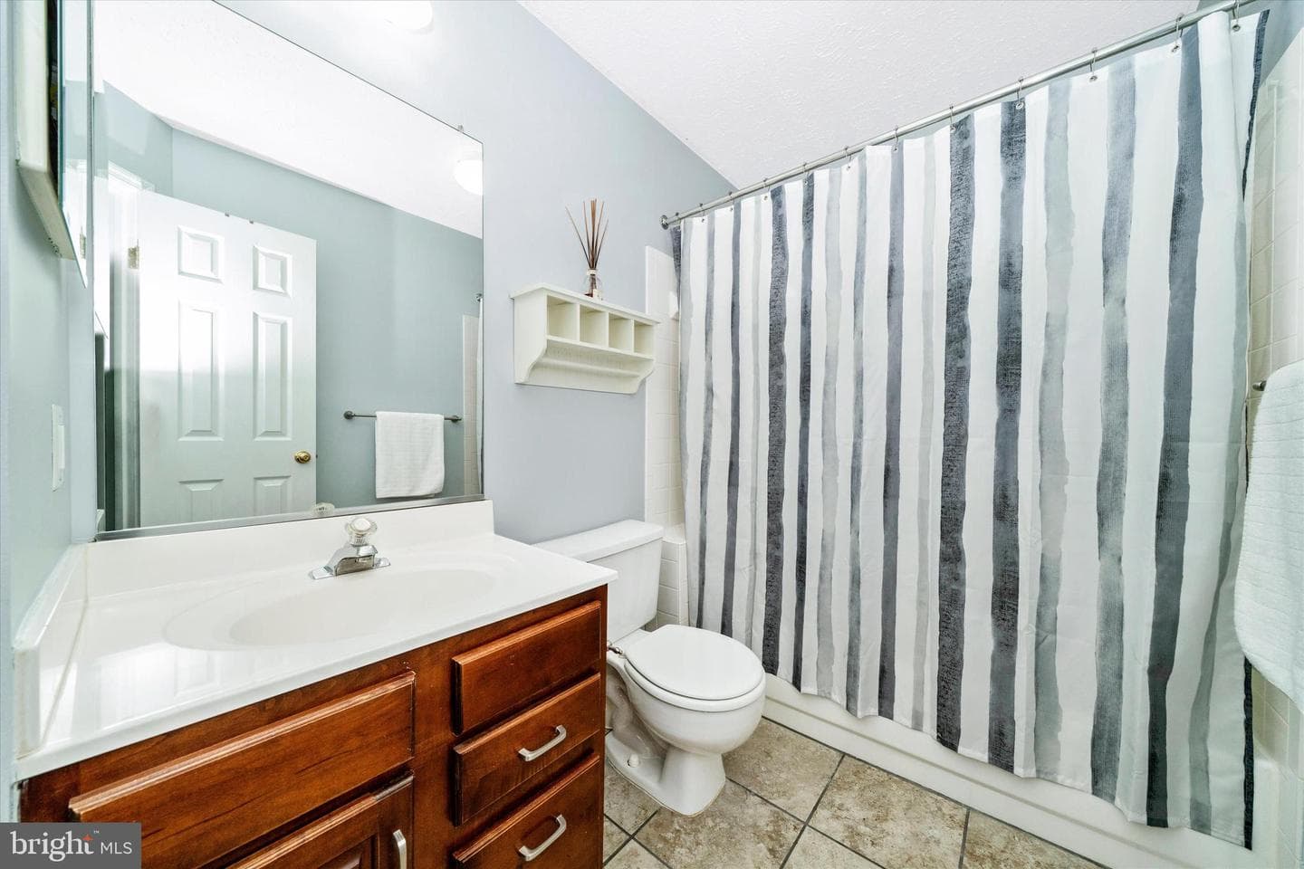 18637 Clovercrest Circle photo 22