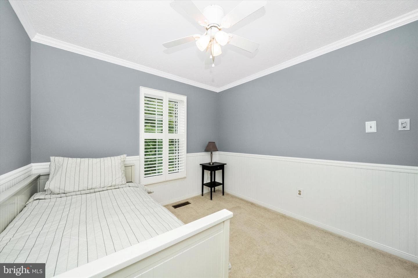 18637 Clovercrest Circle photo 23