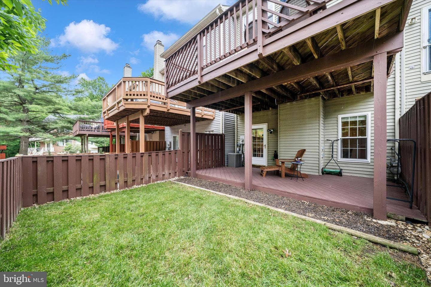 18637 Clovercrest Circle photo 37