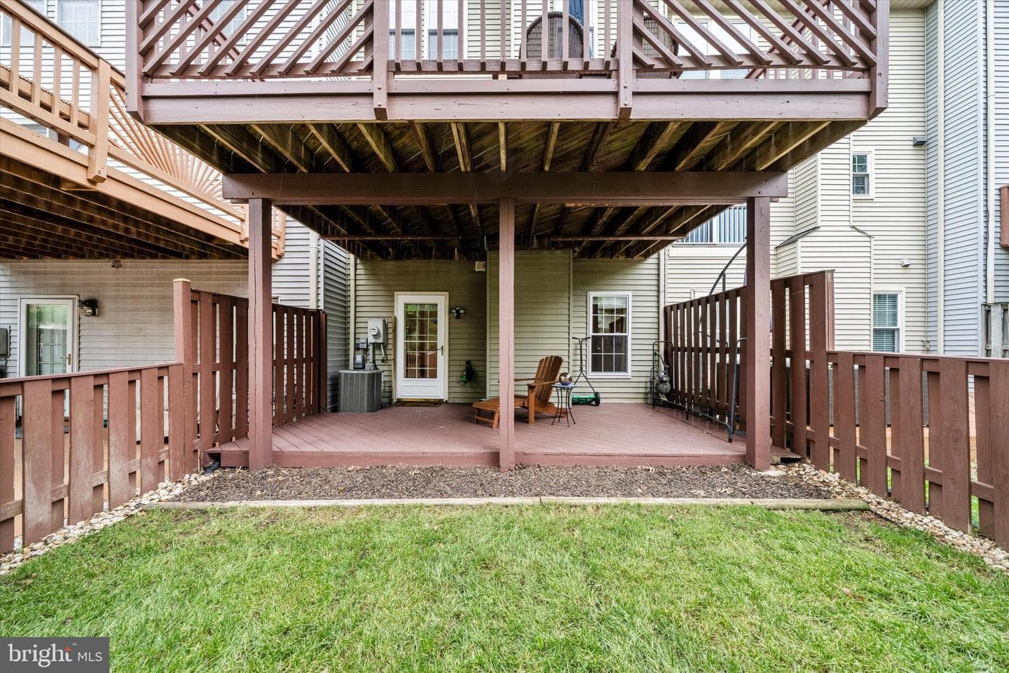 18637 Clovercrest Circle photo 38