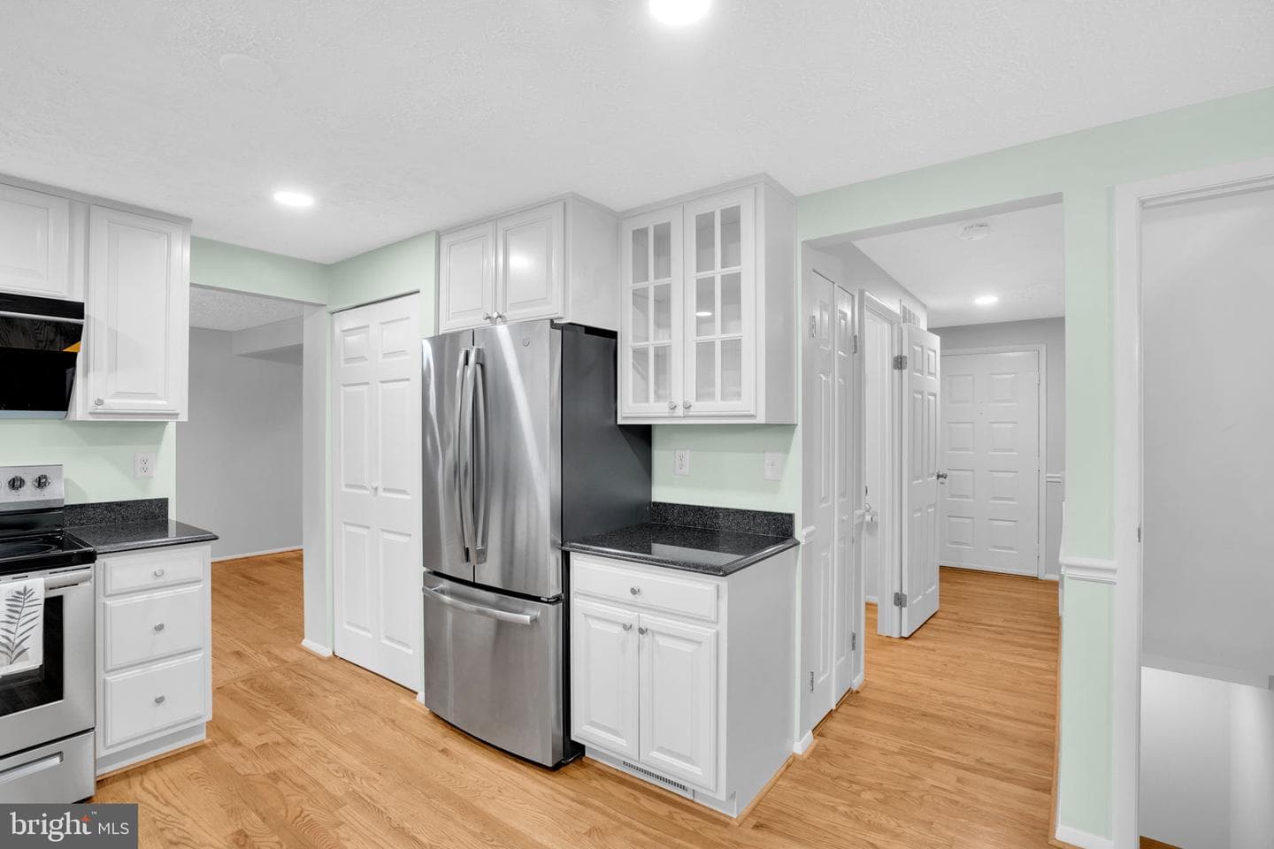 8604 Calypso Lane photo 10