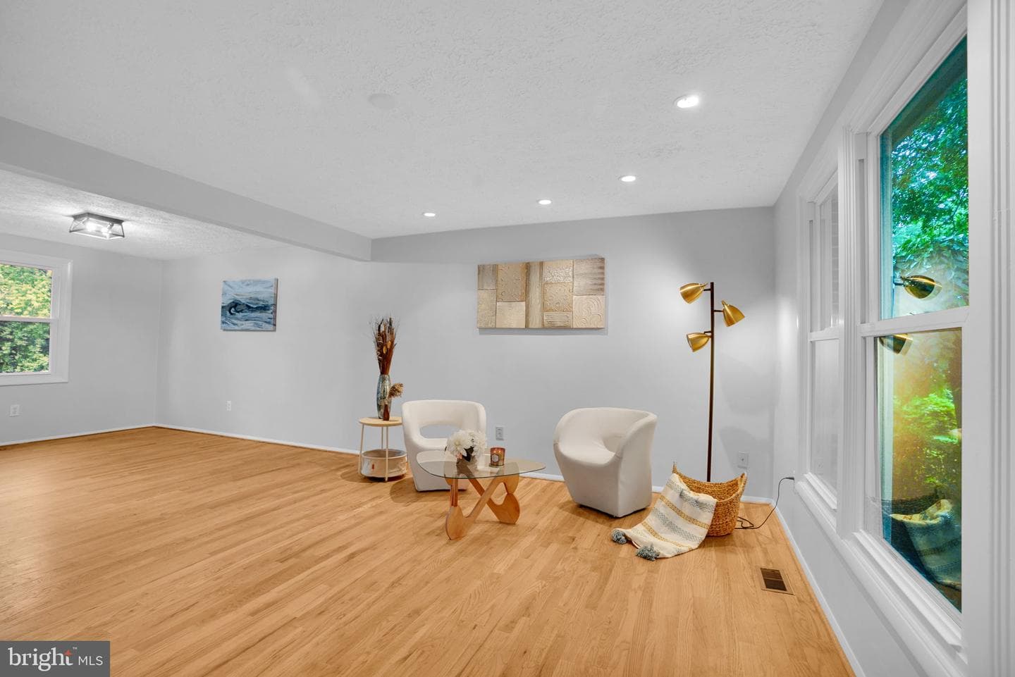 8604 Calypso Lane photo 4