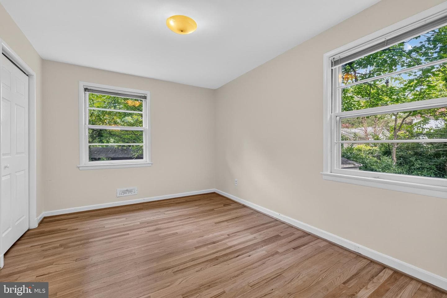 3505 Kensington Court photo 14