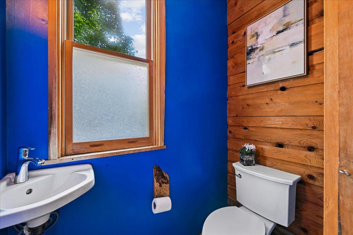 7108 Holly Avenue photo 15