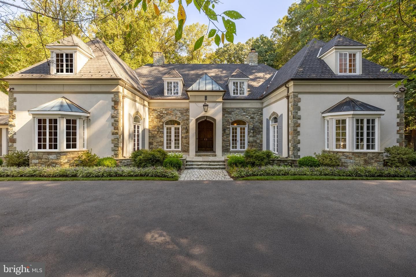 11218 River View Drive, Potomac