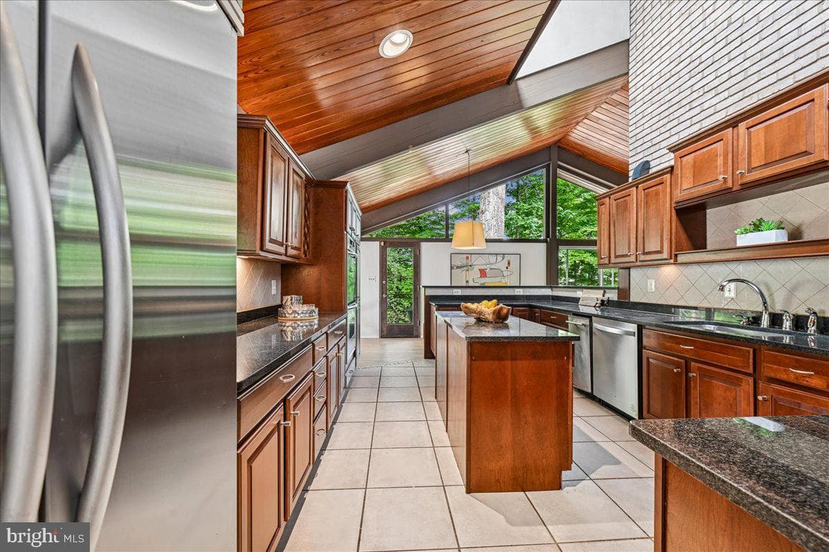6620 Fernwood Court photo 25