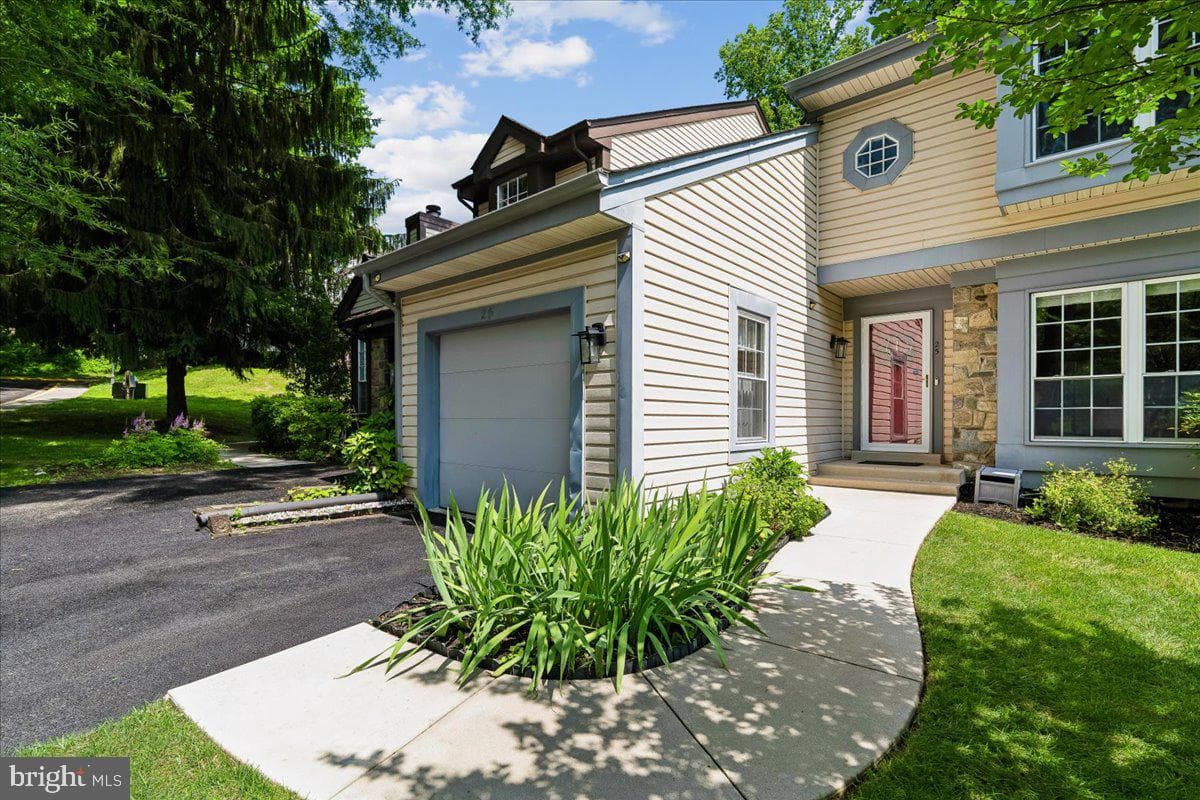25 Tivoli Lake Court photo 48