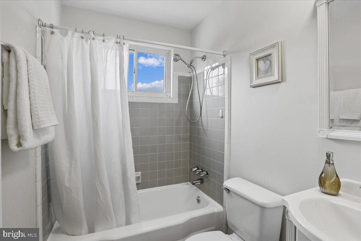 3515 Kayson Street photo 26