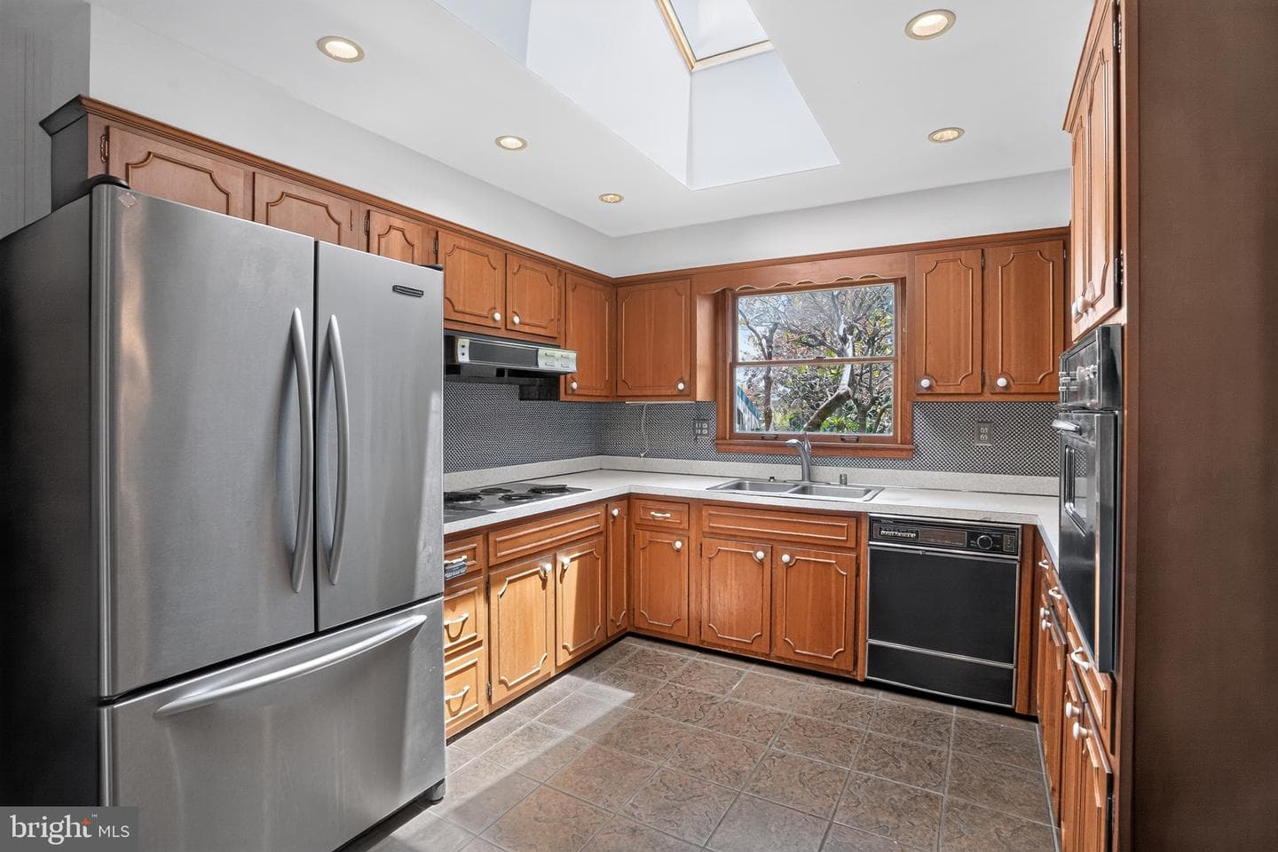 22300 Peach Tree Road photo 15