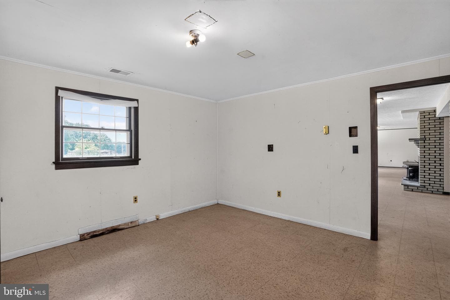 22300 Peach Tree Road photo 40