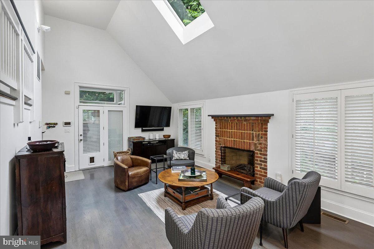 3701 Shepherd Street photo 21