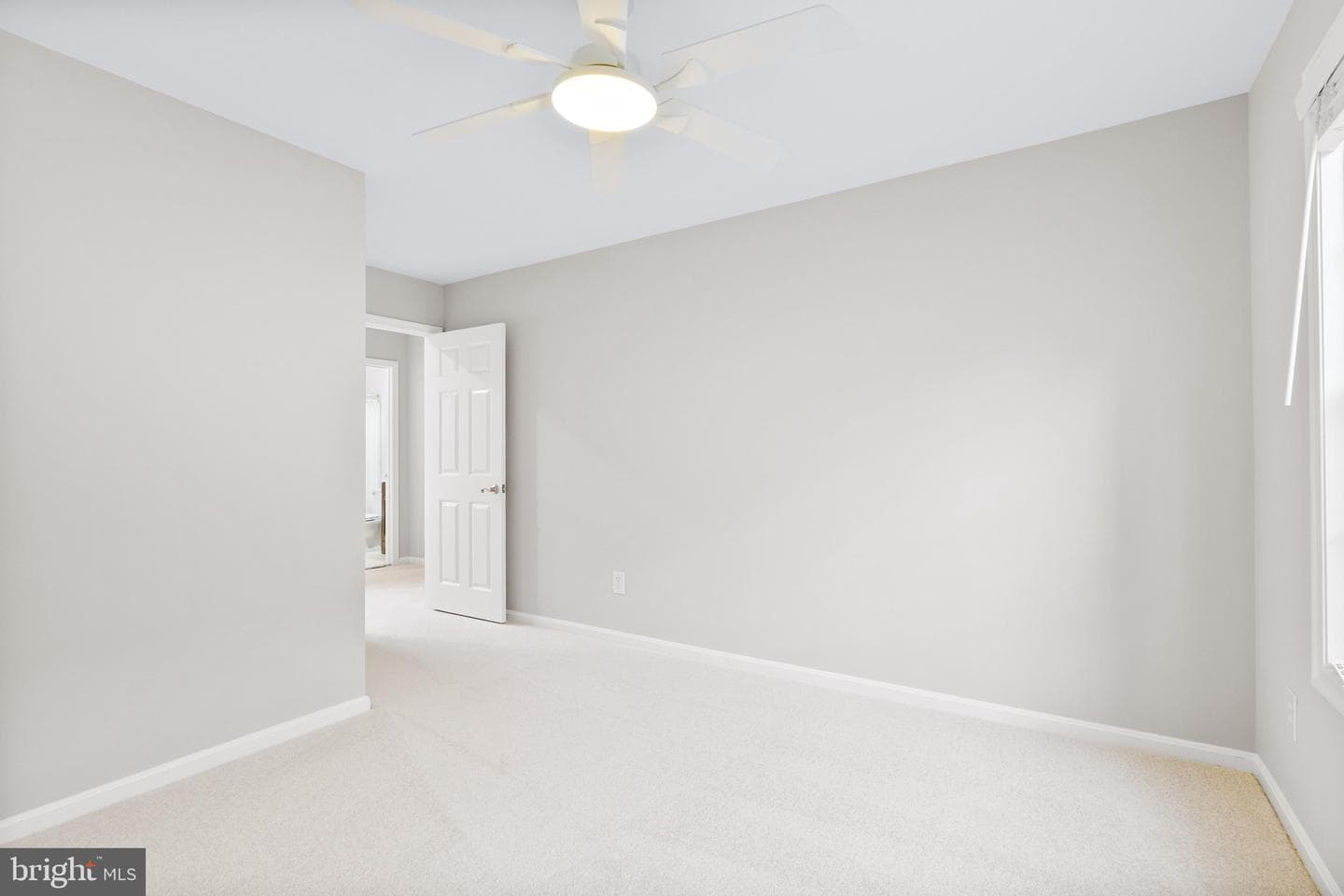 8329 Marketree Circle photo 28