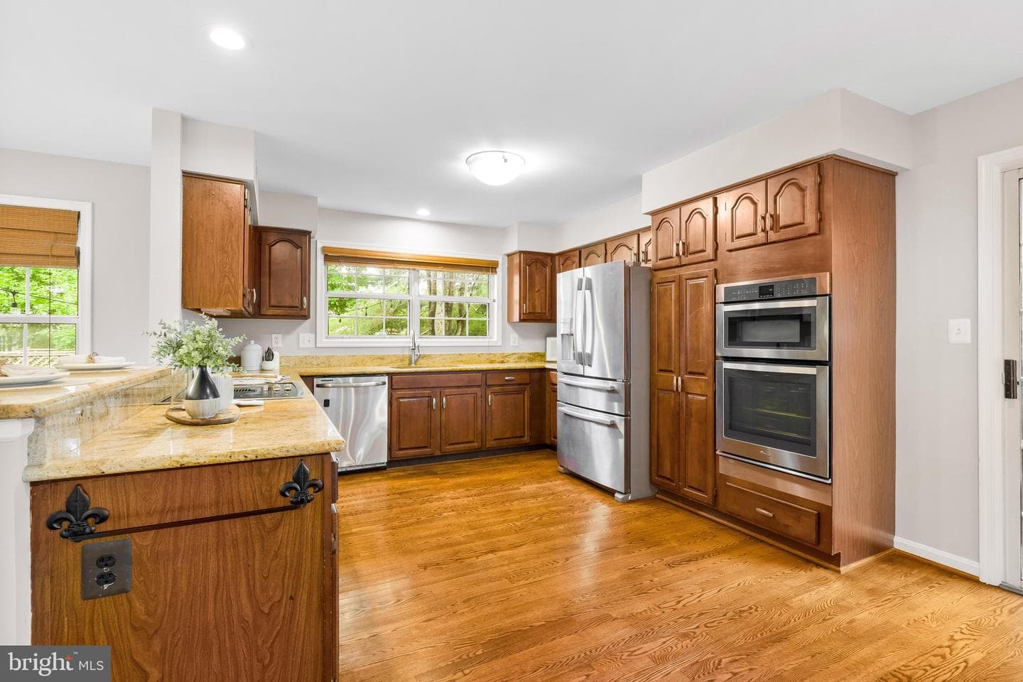 8329 Marketree Circle photo 7