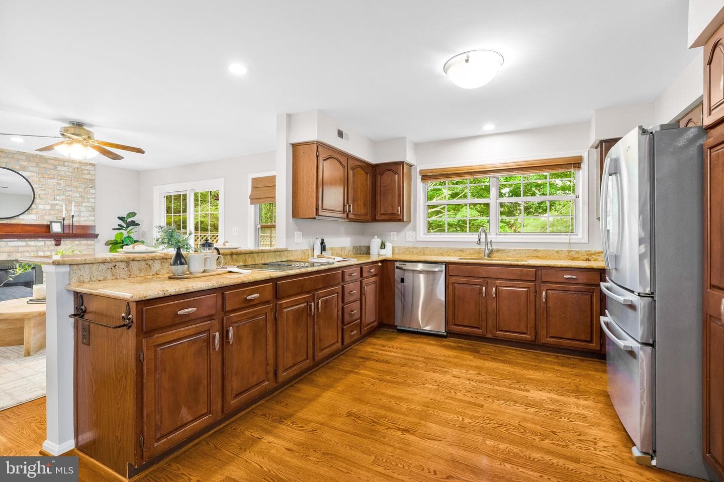 8329 Marketree Circle photo 8