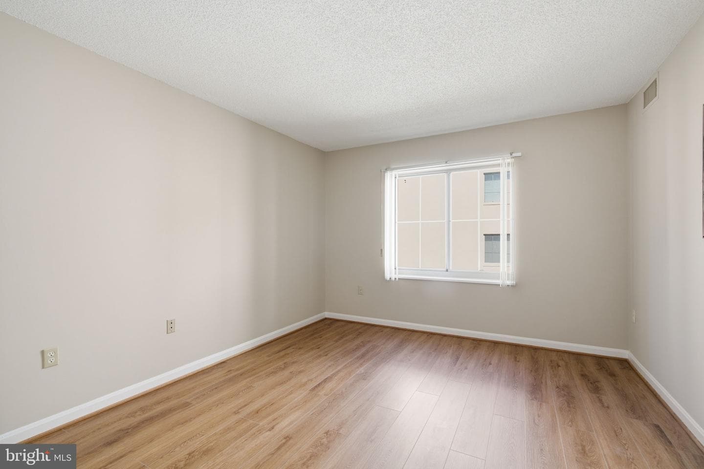 14805 Pennfield Circle #304 photo 22