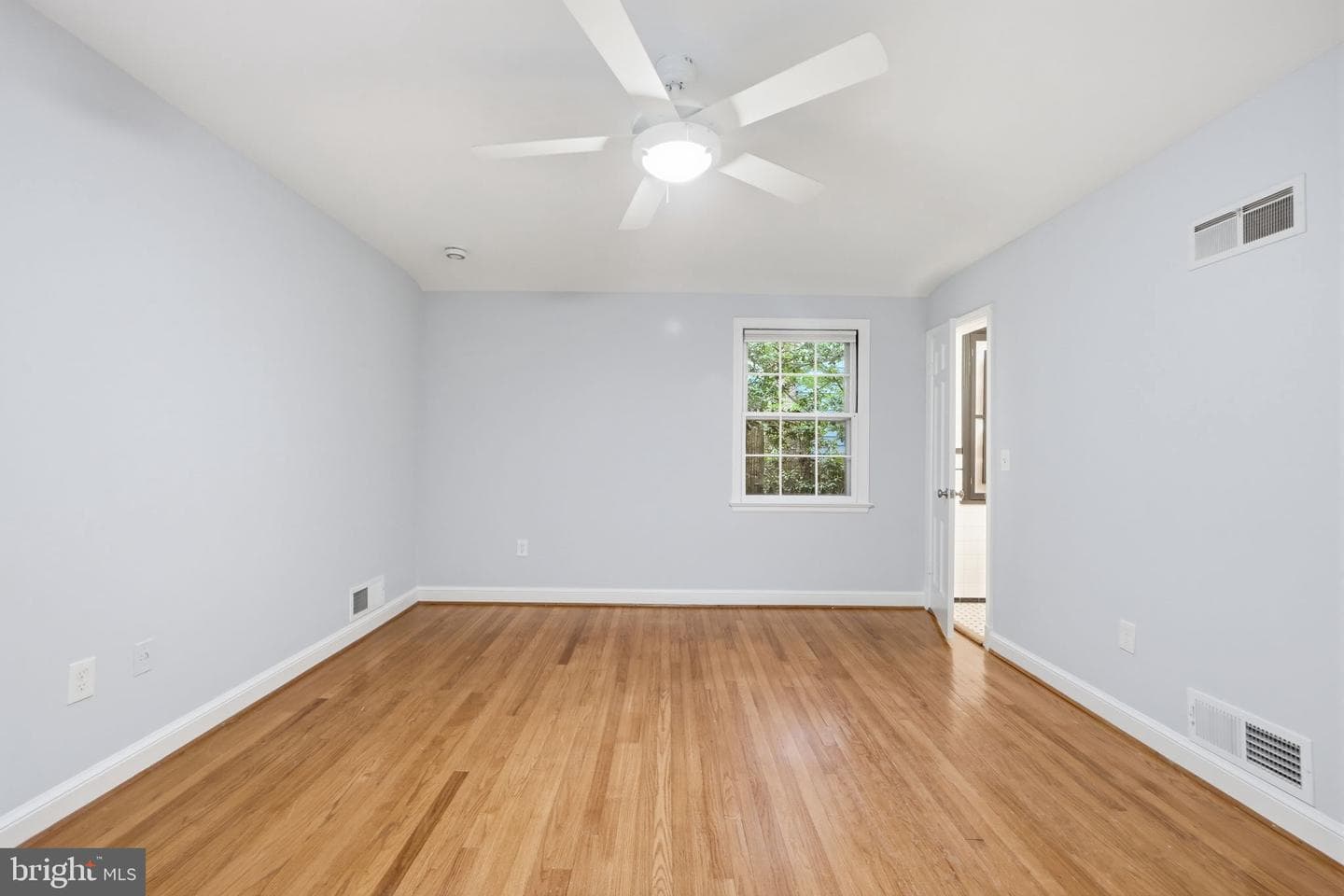 5910 Overlea Road photo 22