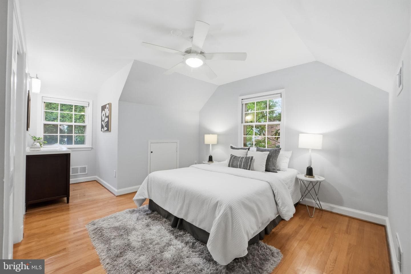 5910 Overlea Road photo 30