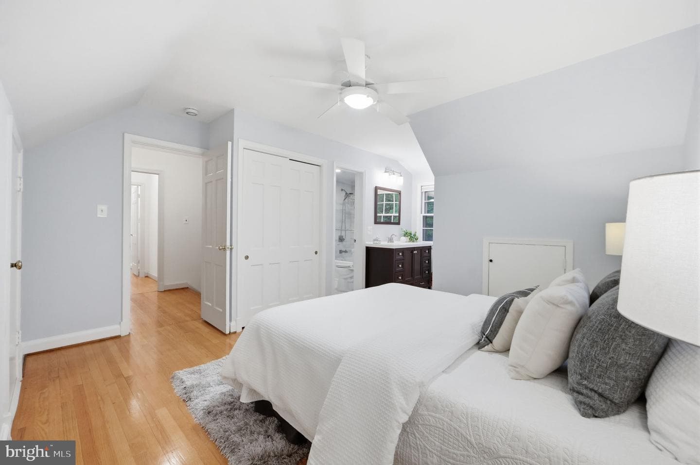 5910 Overlea Road photo 31