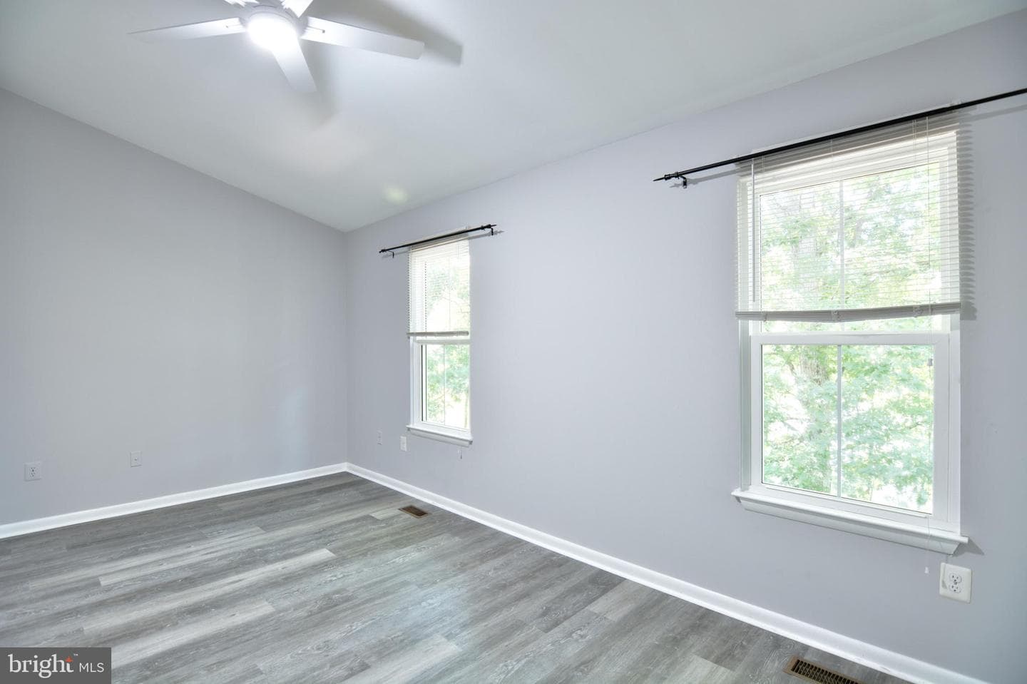 13326 Waterside Circle photo 17
