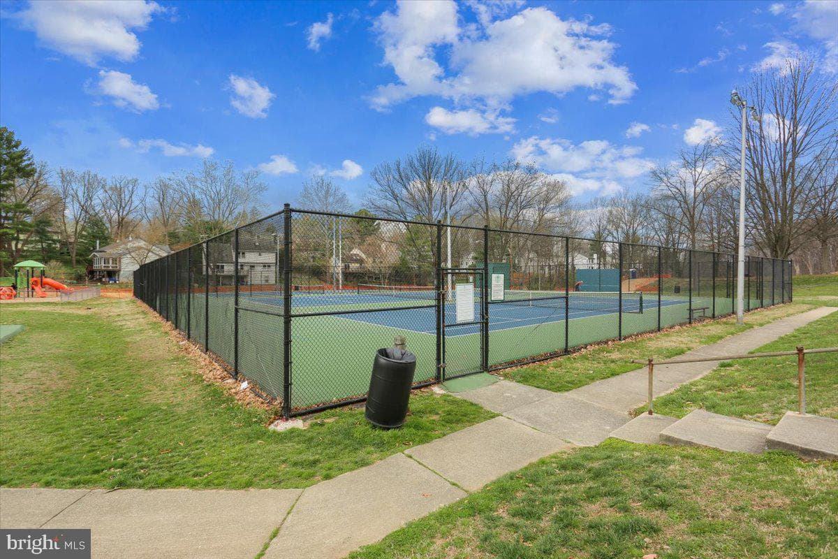 740 Quince Orchard Boulevard #102 photo 42