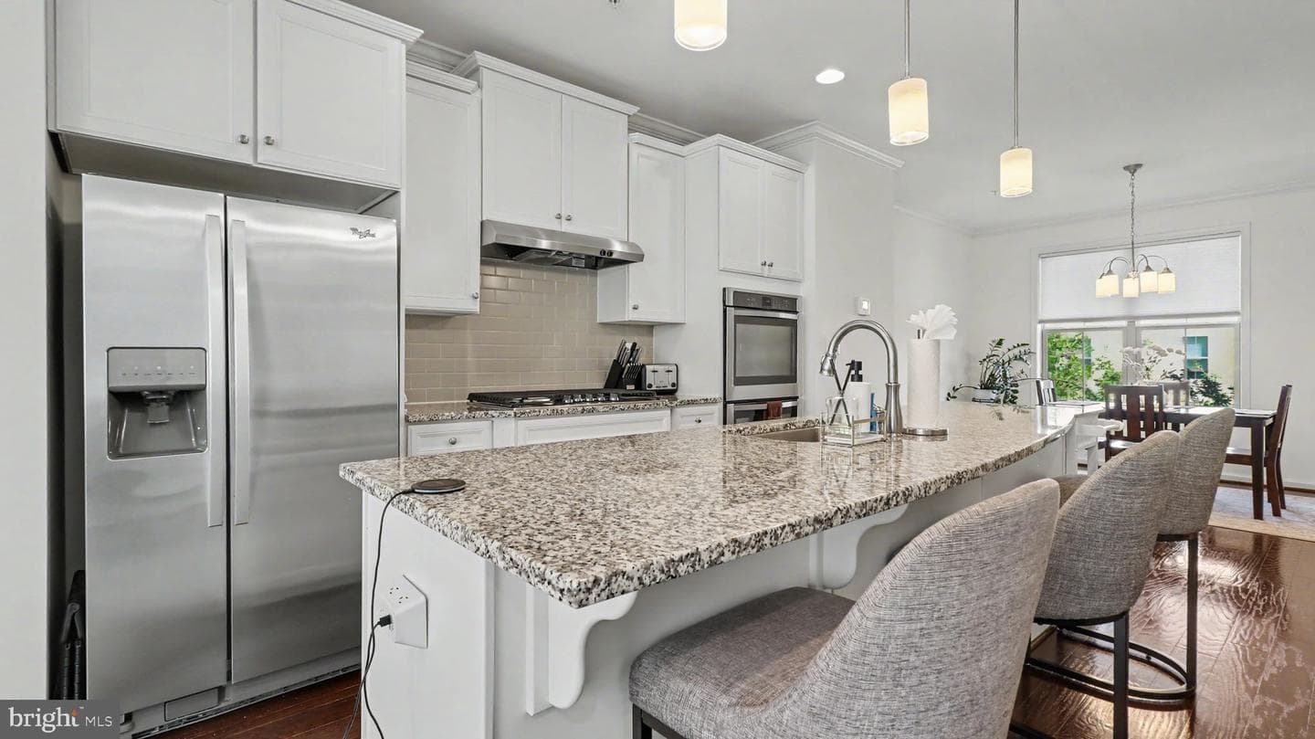 13813 Byrne Park Drive photo 10