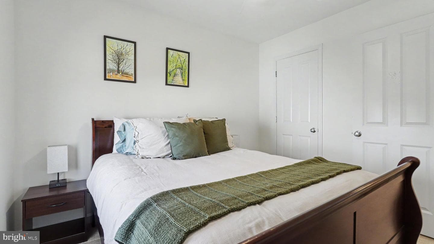 13813 Byrne Park Drive photo 41