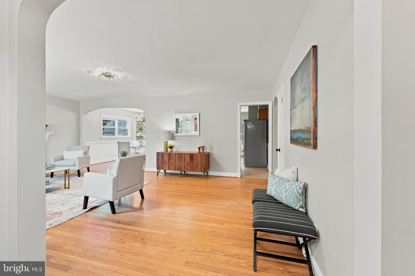 9703 Woodland Drive photo 3