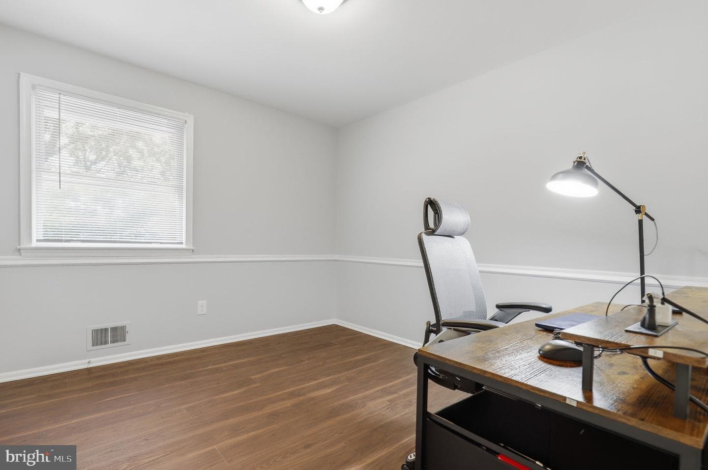 3421 Canberra Street photo 12