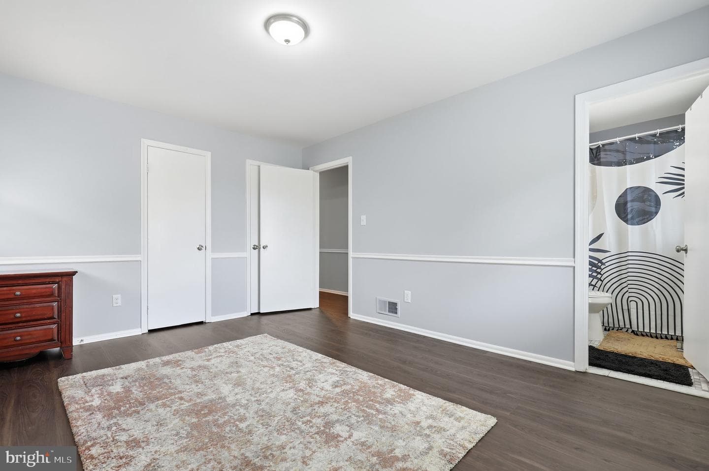 3421 Canberra Street photo 16