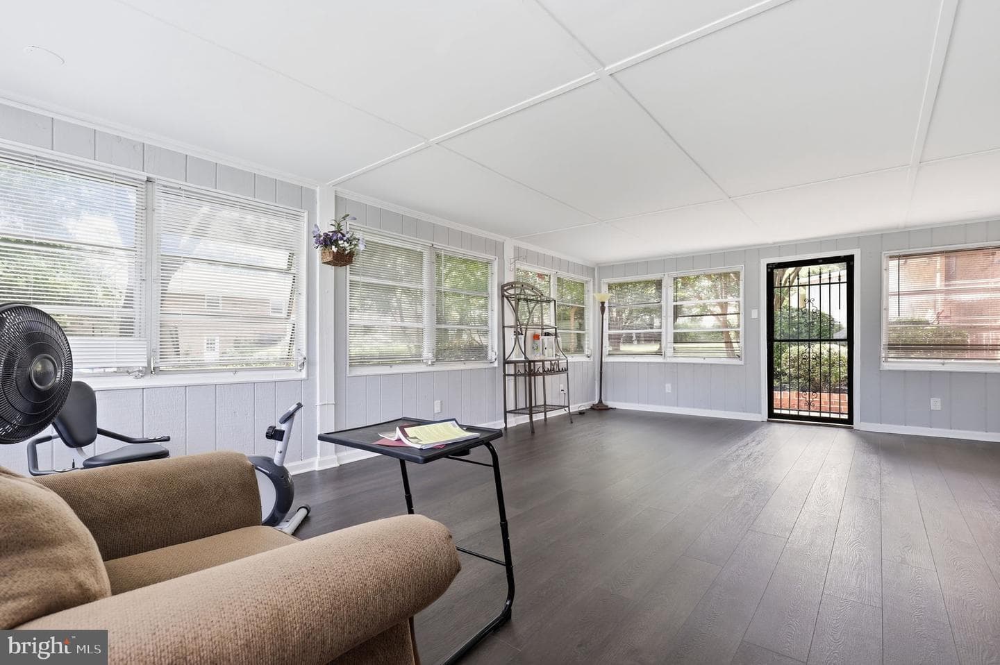 3421 Canberra Street photo 25