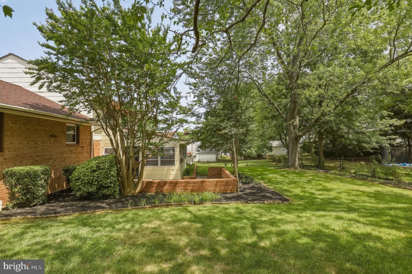 3421 Canberra Street photo 31
