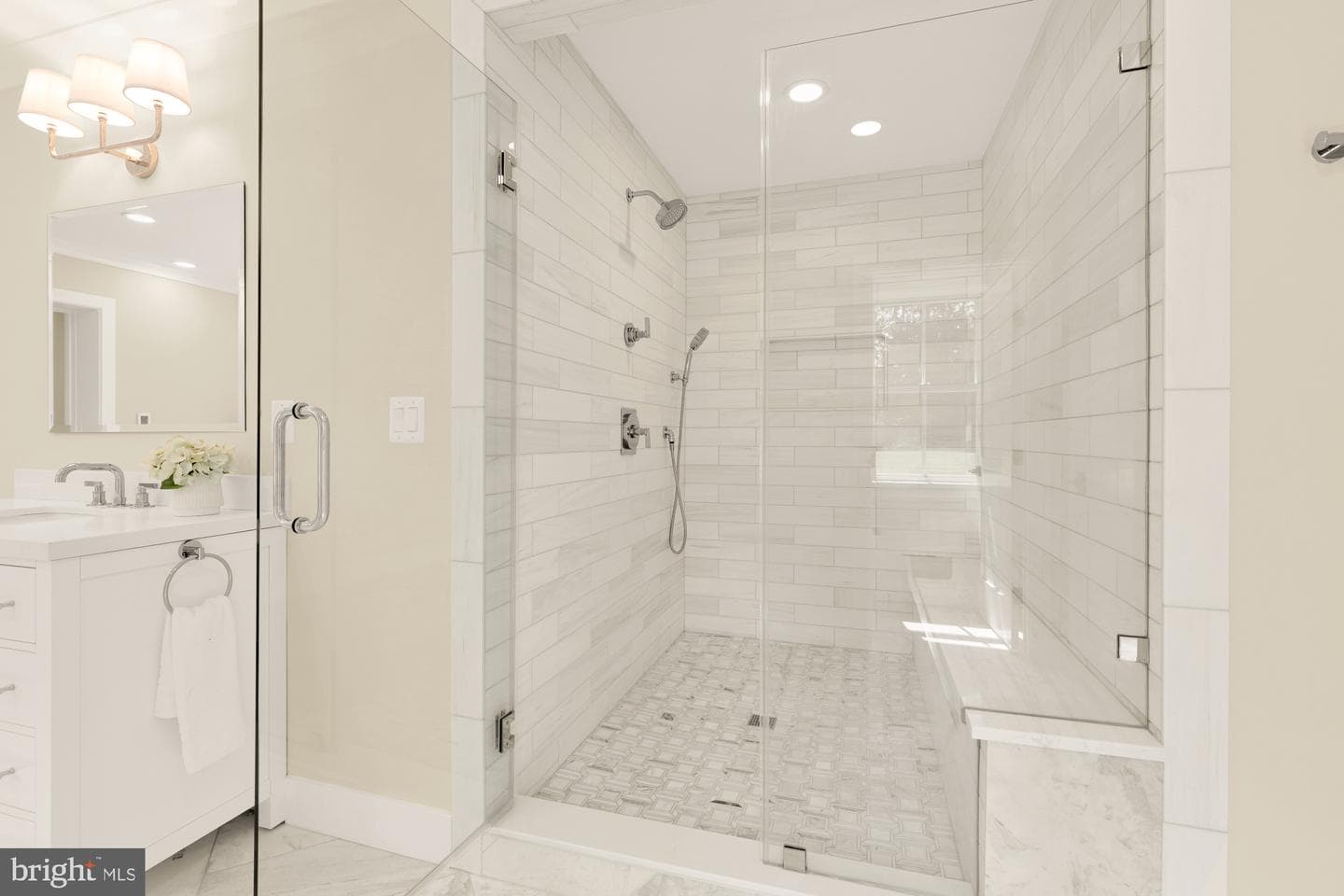 10700 Alloway Drive photo 36