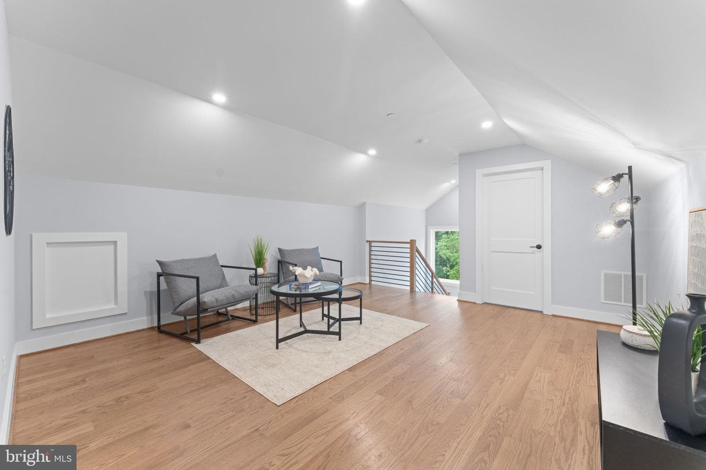 8104 Woodhaven Boulevard photo 49