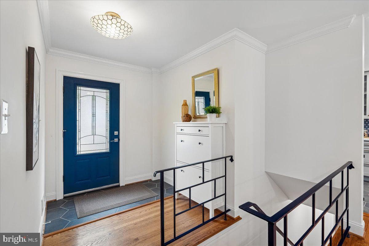 9817 Cherry Tree Lane photo 3