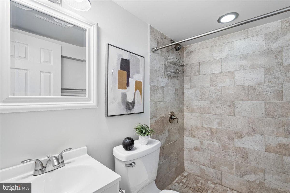 9817 Cherry Tree Lane photo 38