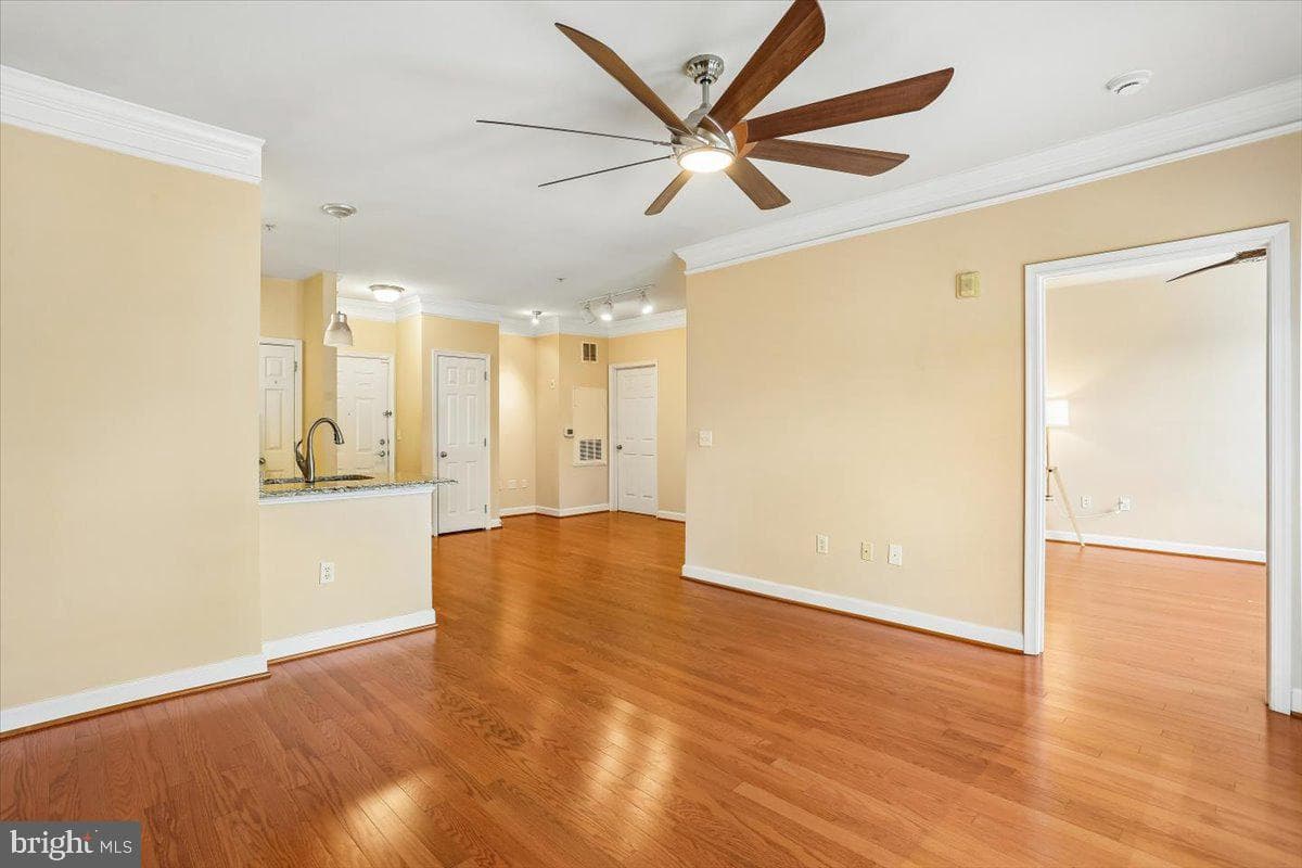 501 Hungerford Drive #105 photo 13