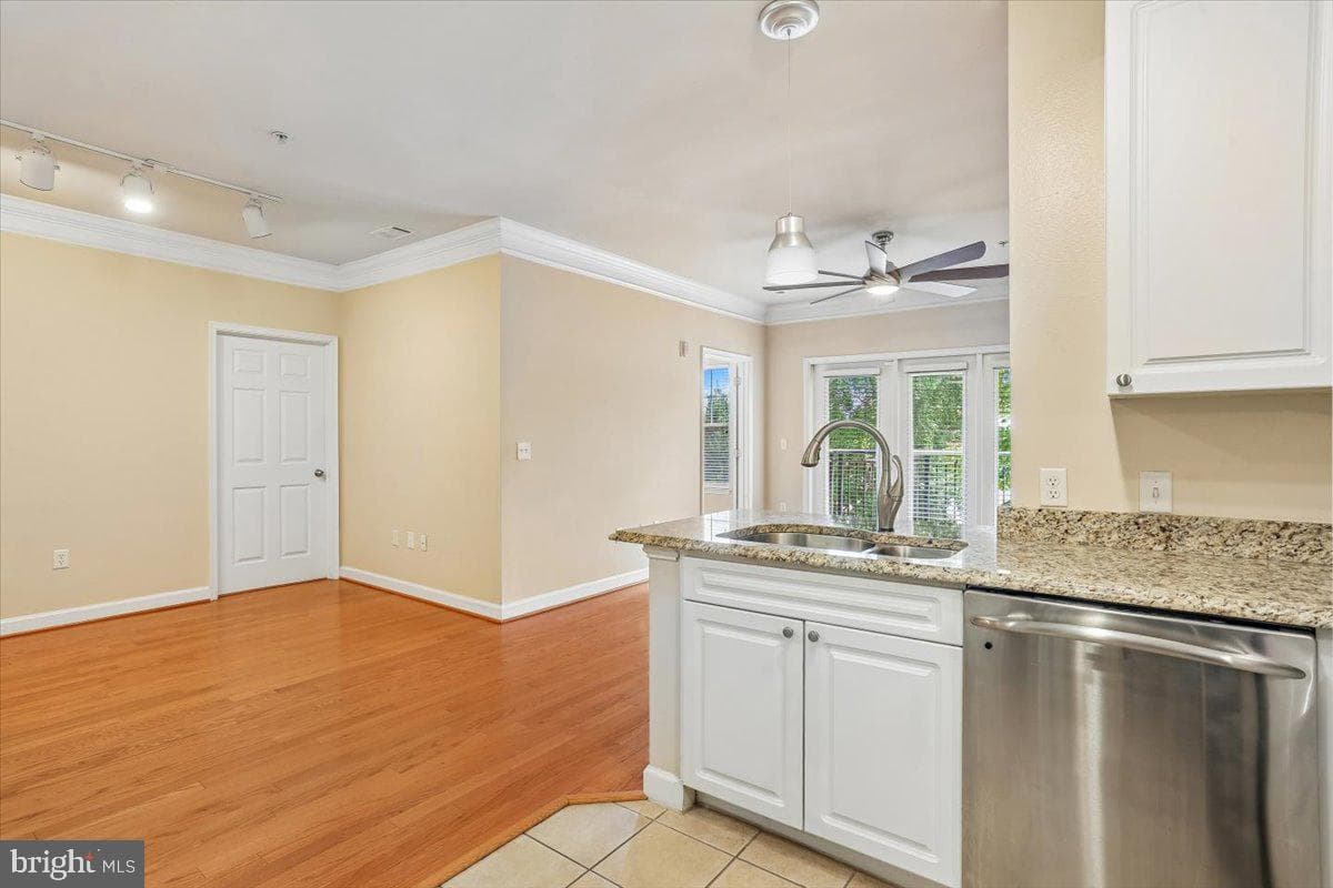 501 Hungerford Drive #105 photo 15