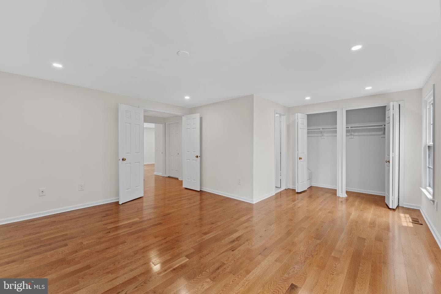 671 Concerto Lane photo 27