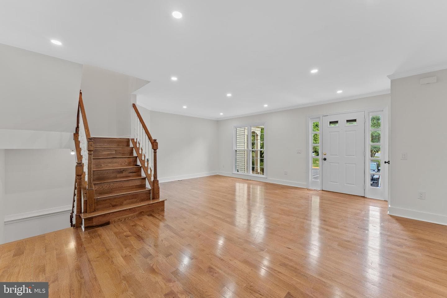 671 Concerto Lane photo 3