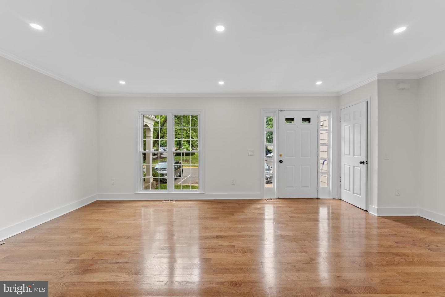 671 Concerto Lane photo 9