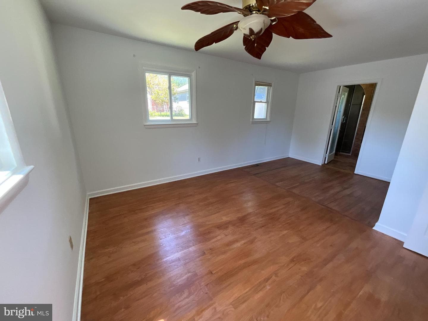 10708 Meadowhill Road photo 9