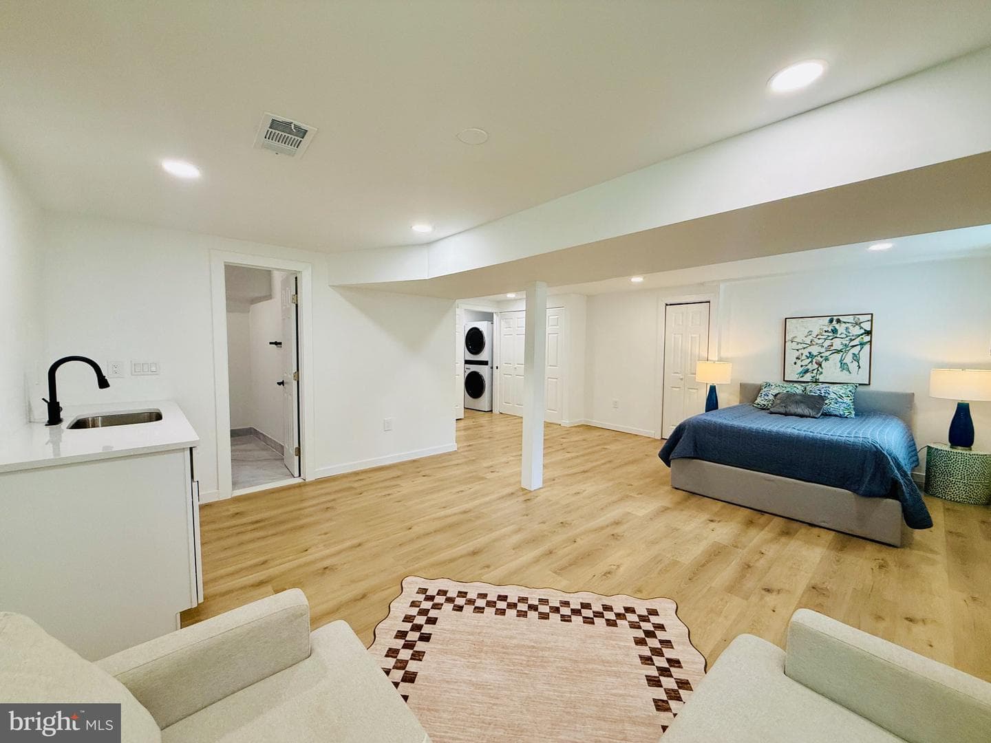 815 Whitehall Street photo 29