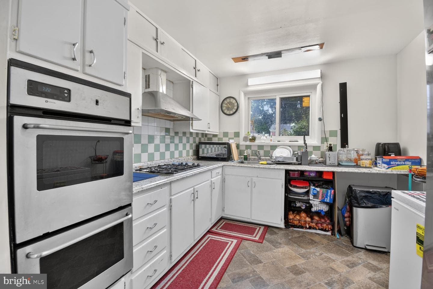1207 Oakview Drive photo 5
