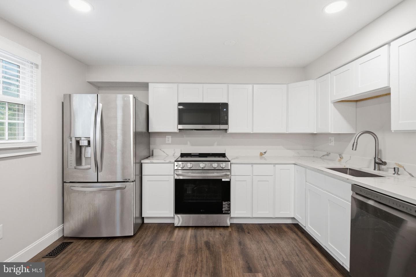 25637 Coltrane Drive photo 3