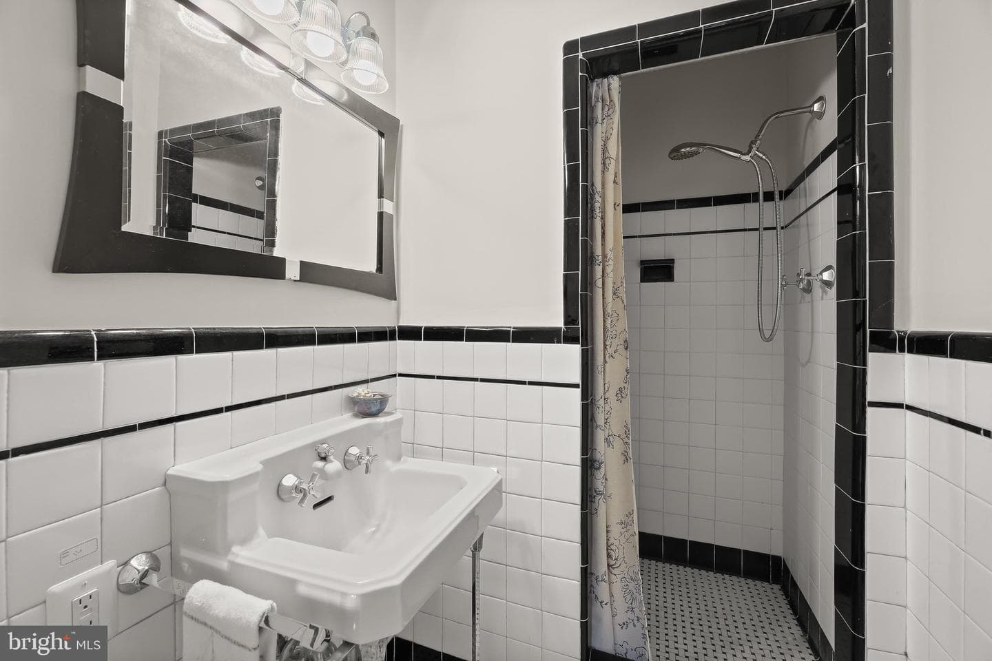 16510 Batchellors Forest Road photo 30